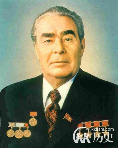 历史揭秘：究竟谁才是苏联的掘墓人？
