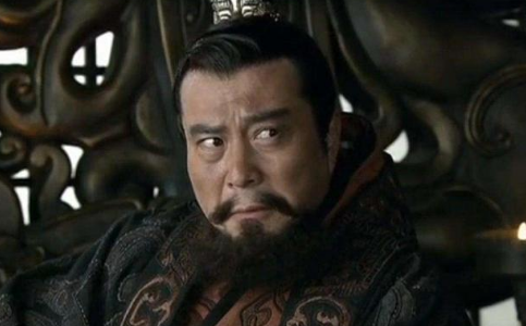 袁绍到最后都没有称霸海内的原因是什么