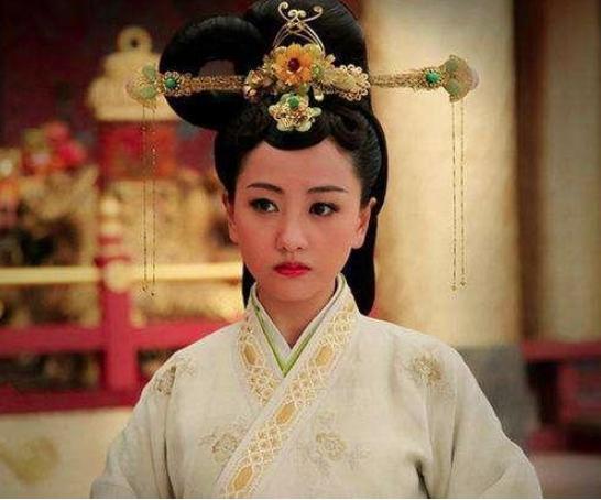 萧观音：辽朝著名女诗人，因一首诗被皇帝打得半死