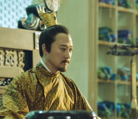 唐玄宗非嫡非长，为何能当上皇帝