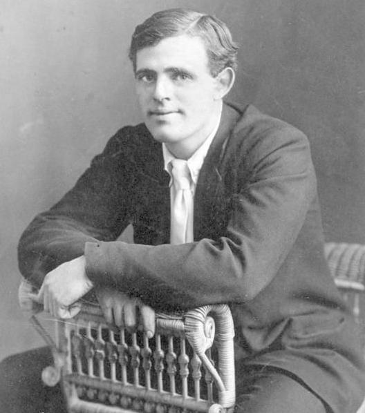 被誉为商业家的先锋 美国现实主义作家杰克·伦敦简介