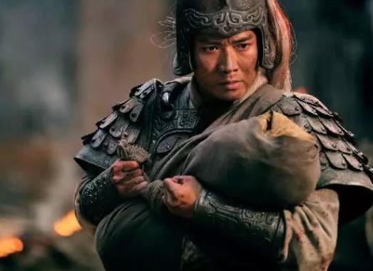 刘备赐死刘封时，表现的还是挺伤心的，不过内心却是暗道：诸葛亮的眼光还是不错的