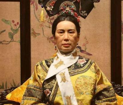 慈禧生前到底有多奢侈 一天要吃350个西瓜只吃这一部分