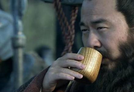 曹操偏爱关羽的事情是虚构的吗 历史上有没有这件事情