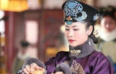 孟古哲哲跟皇后哲哲是什么关系