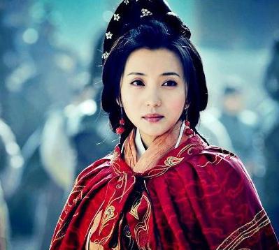 曹操如此喜欢美女为何不霸占貂蝉 只因为曹操发现一个秘密