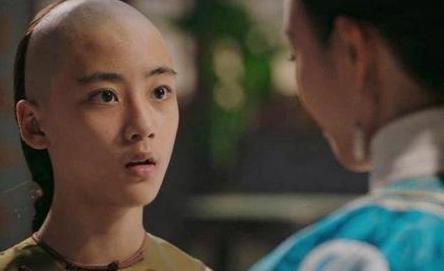 乾隆在明知子嗣不多的情况下还过继儿子 仅仅是政治作秀那么简单吗