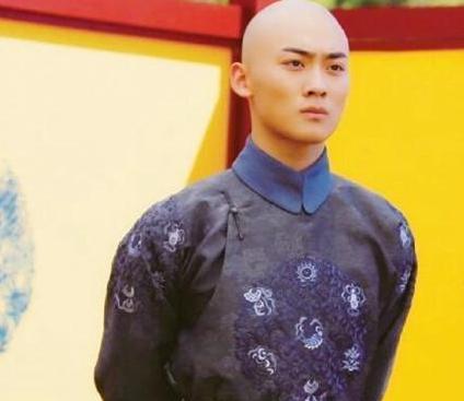 乾隆在明知子嗣不多的情况下还过继儿子 仅仅是政治作秀那么简单吗