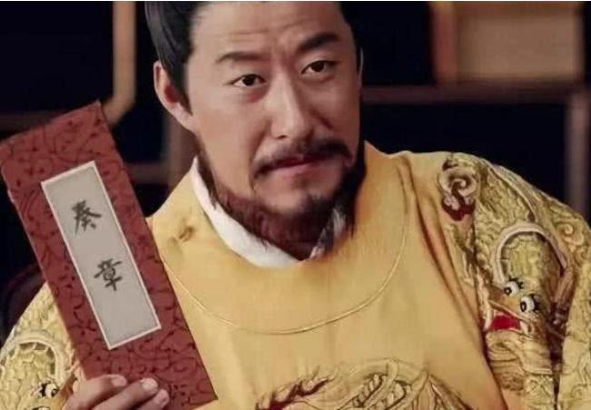 朱元璋传孙子也不传位给朱棣，因为他是庶出吗