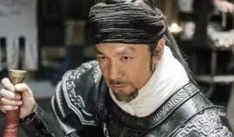 历史告诉我们不要随便评价一个人!杜甫曾在此人身上栽了个跟斗!