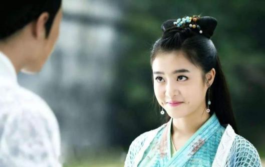 她费尽心机得到恩宠，却不想一场怪病被送出宫！回来后恩宠更盛！