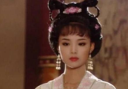 这种刑罚在古代是奇耻大辱！一位女子受罚后却引领了当代时尚