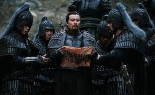 刘备夺取益州的三年时间里，曹操和孙权为何看着刘备壮大不干预