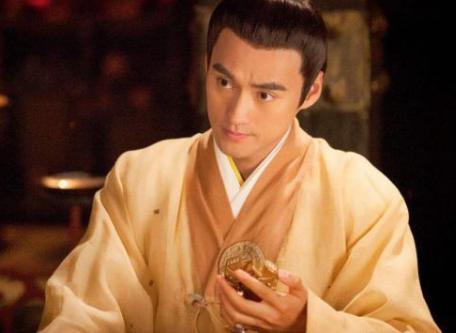 刘秀：一根棍子建百万雄兵，一颗陨石助其灭几十万大军