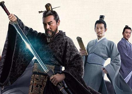 戏志才和郭嘉相比 两人谁的实力更厉害一些