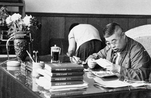 吴法宪跟刘亚楼是什么关系