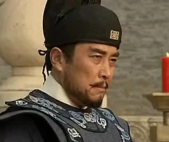 对朱允炆威胁最大的是朱棣的兵权，朱元璋为何削弱