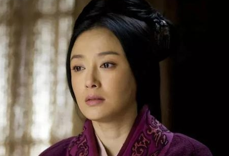 是什么让原本柔情似水的吕雉,变成了令人生畏的角色