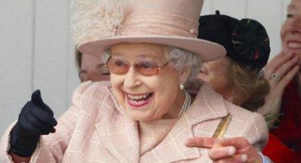 伊丽莎白一世是伊丽莎白二世的生母吗 真相是什么样的