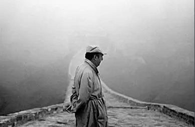 智利当代著名诗人 巴勃罗·聂鲁达简介 他一生所做过的事情有哪些