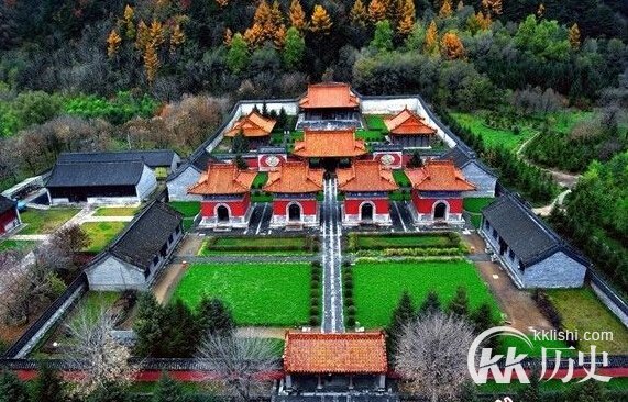 历史揭秘：清朝的毁灭是否与迷信有关？