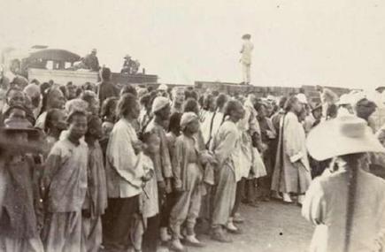 八国联军攻打北京时，北京的老百姓是什么态度