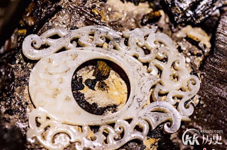 西汉海昏侯墓：那些出土的宝贝价值多少？（组图）