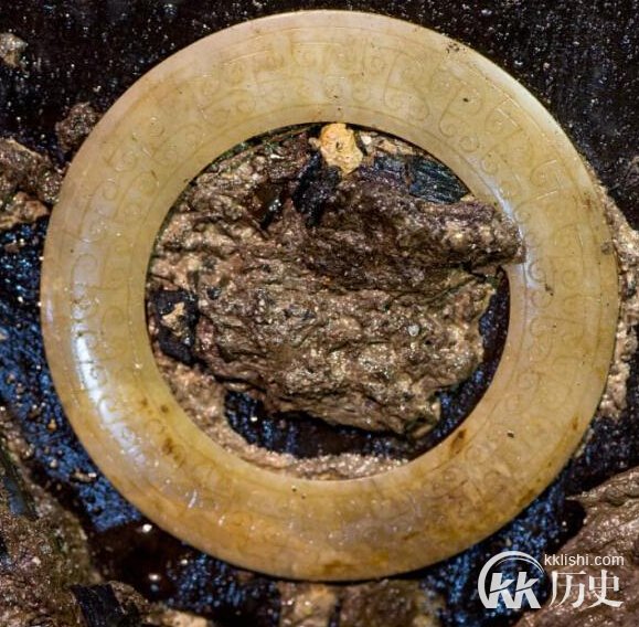 西汉海昏侯墓：那些出土的宝贝价值多少？（组图）