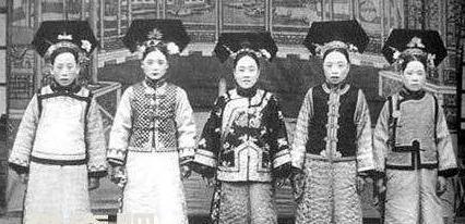 故宫真的闹鬼吗 为何导游总是喜欢叫游客们不回头呢