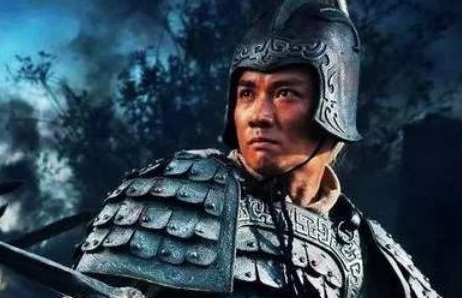 马超和赵云都是猛将，为何刘备却很少重用他们呢