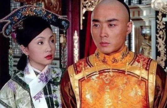 清朝一位皇帝丢了很多领土，为何在历史上还那么出名