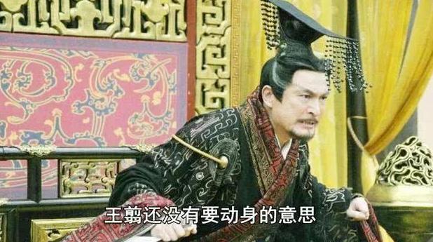 他是秦朝建立的大功臣,在他功高天下时,却要靠自己的智慧安全隐退?