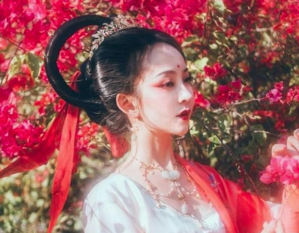 蒙骜攻魏，魏安僖王为何请信陵君回来主持大局