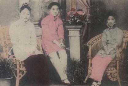 清朝女子不裹脚男子不会娶 但是有两种女人不需要裹脚的