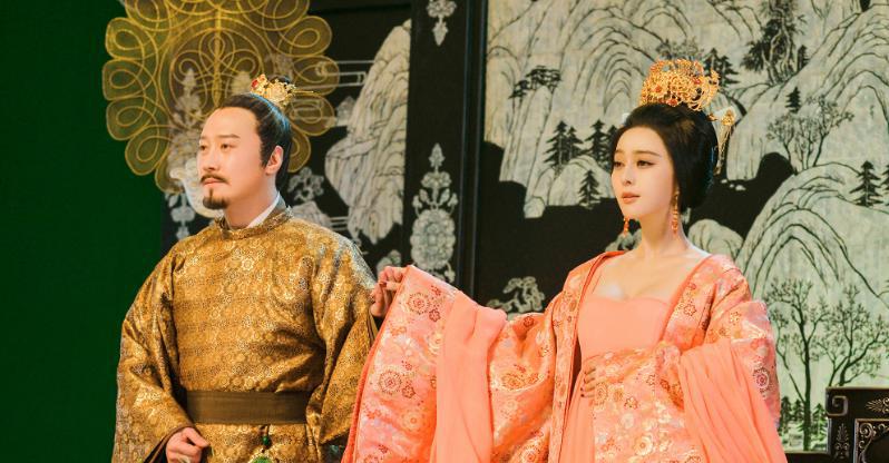 杨贵妃真的受宠吗?曾两次被唐玄宗赶出宫,她只是武惠妃的替身?