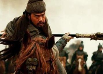 古墓出土偃月刀,影响了人们对关羽看法