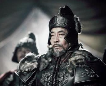 打秦国时唯唯诺诺，打燕国时却重拳出击，廉颇为何这么做