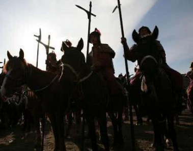 打秦国时唯唯诺诺，打燕国时却重拳出击，廉颇为何这么做