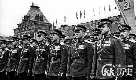 解密：抗战胜利后苏联介入操纵中国内战纪实
