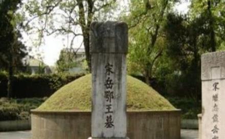 如果岳飞不回宋朝的话 赵构会联合绞杀他吗