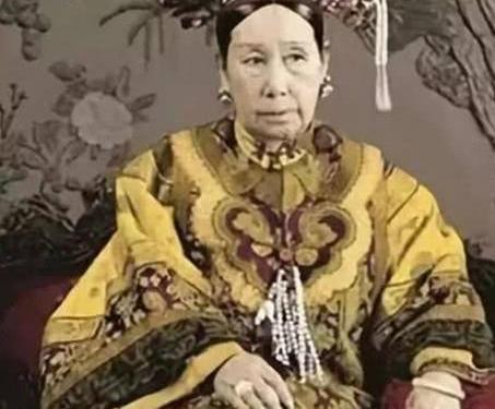 慈禧作为一个如此奢侈的太后 慈禧当年吃的的零食到底是什么样的