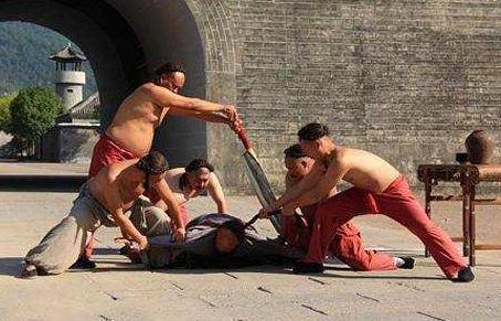 古代腰斩究竟有多疼 看看明朝时期的这个人就知道了