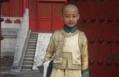 雍正为何不立已成年的弘时 而是选择弘历呢