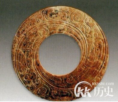 西周玉器:简述西周玉器的铸造特点及特征?