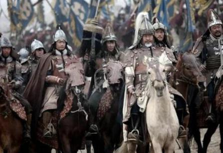 古代军队打仗那么多的人 究竟是靠什么指挥的