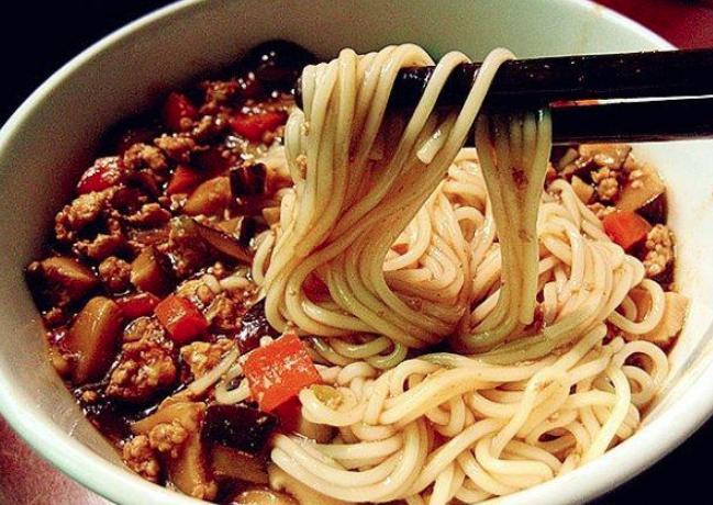 清朝最节俭的皇帝：过生日用一碗面招待大臣