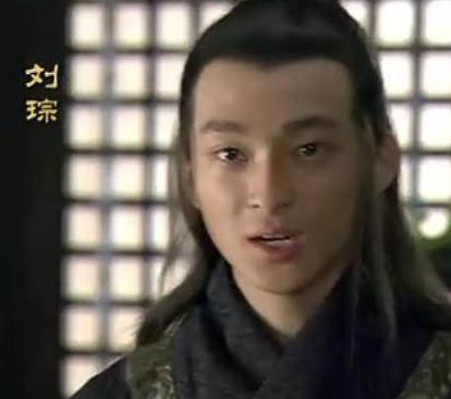 为何刘琮却未经一战便举州而降呢 难道他的大军都是泥捏的吗