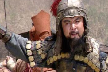 秒杀颜良文丑的关羽，如果没有赤兔马，会是什么结局