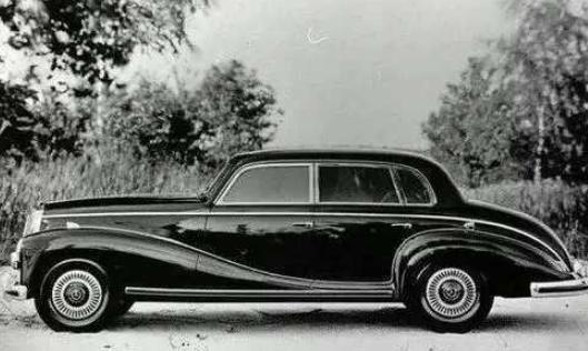 父亲富可敌国，他一晚就输掉北京100幢房子