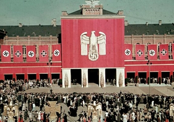 一战后德国经济困境 纳粹煽动民情夺权